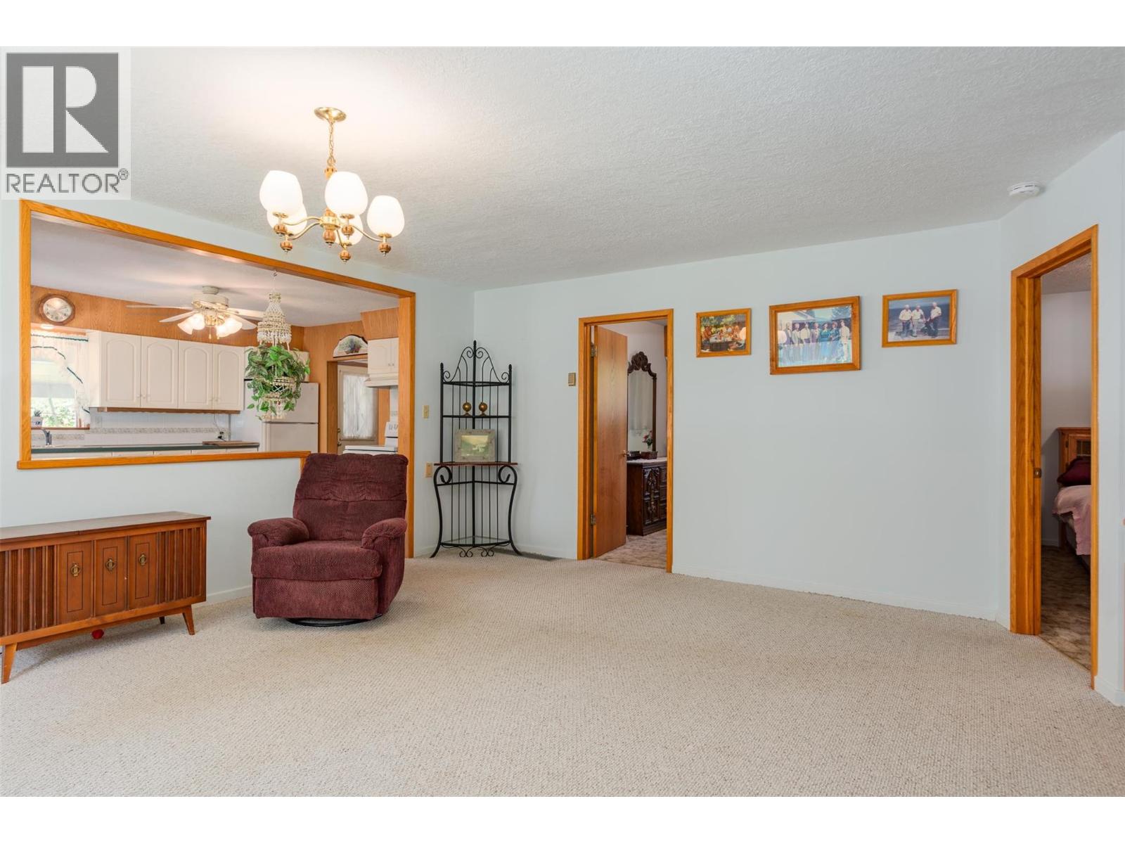 2645 Shoreacres Road, Castlegar