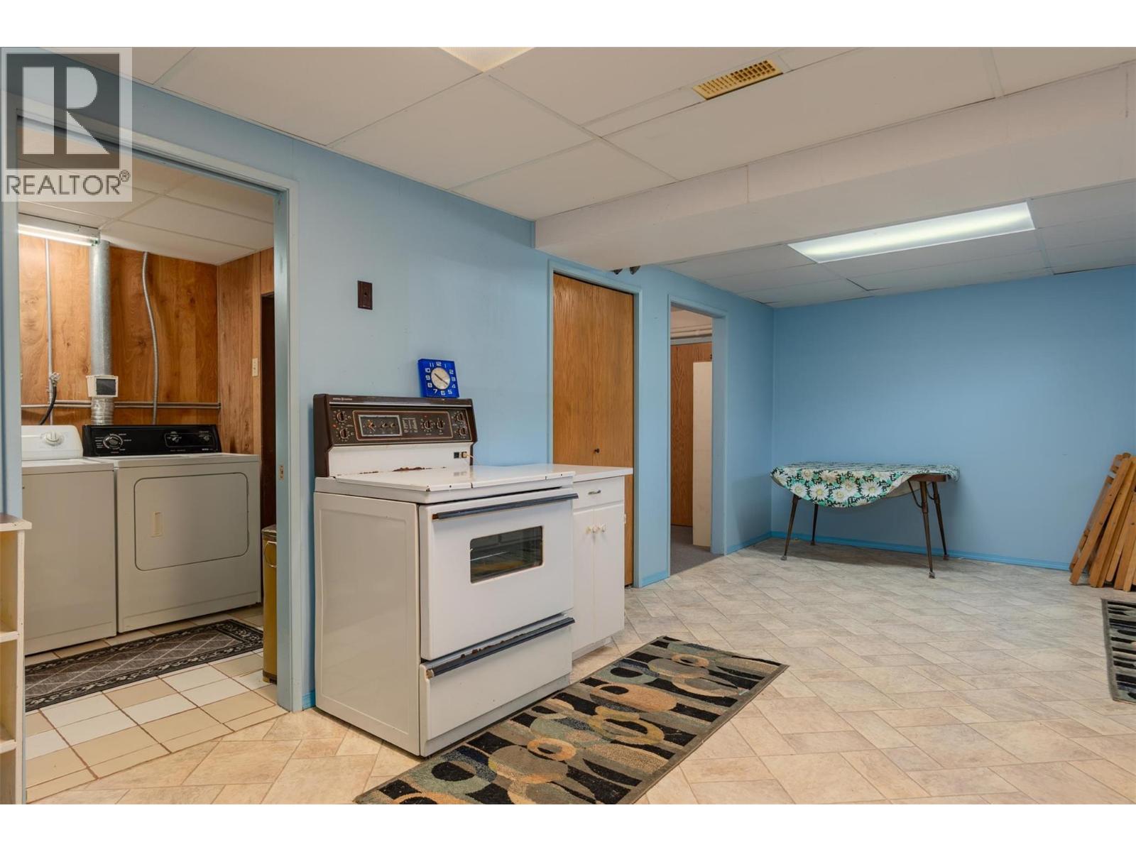 2645 Shoreacres Road, Castlegar