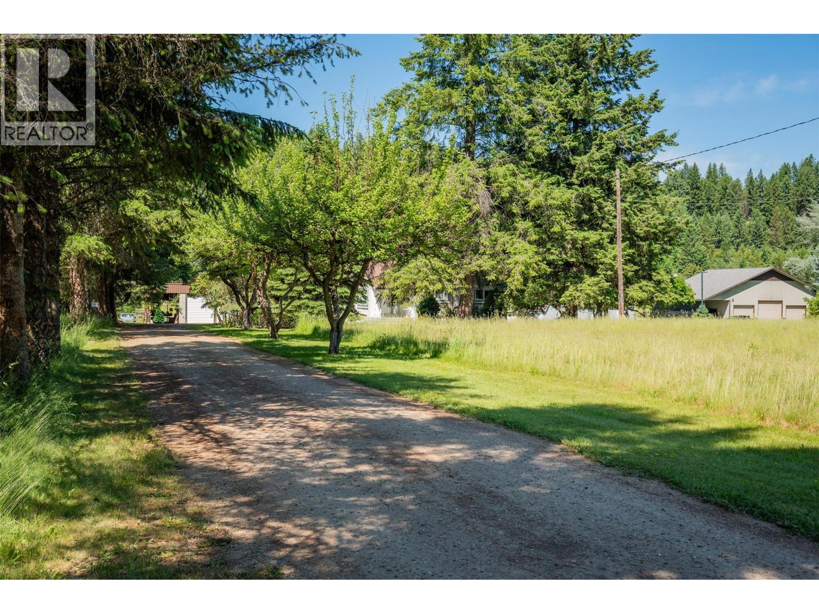 2645 Shoreacres Road, Castlegar
