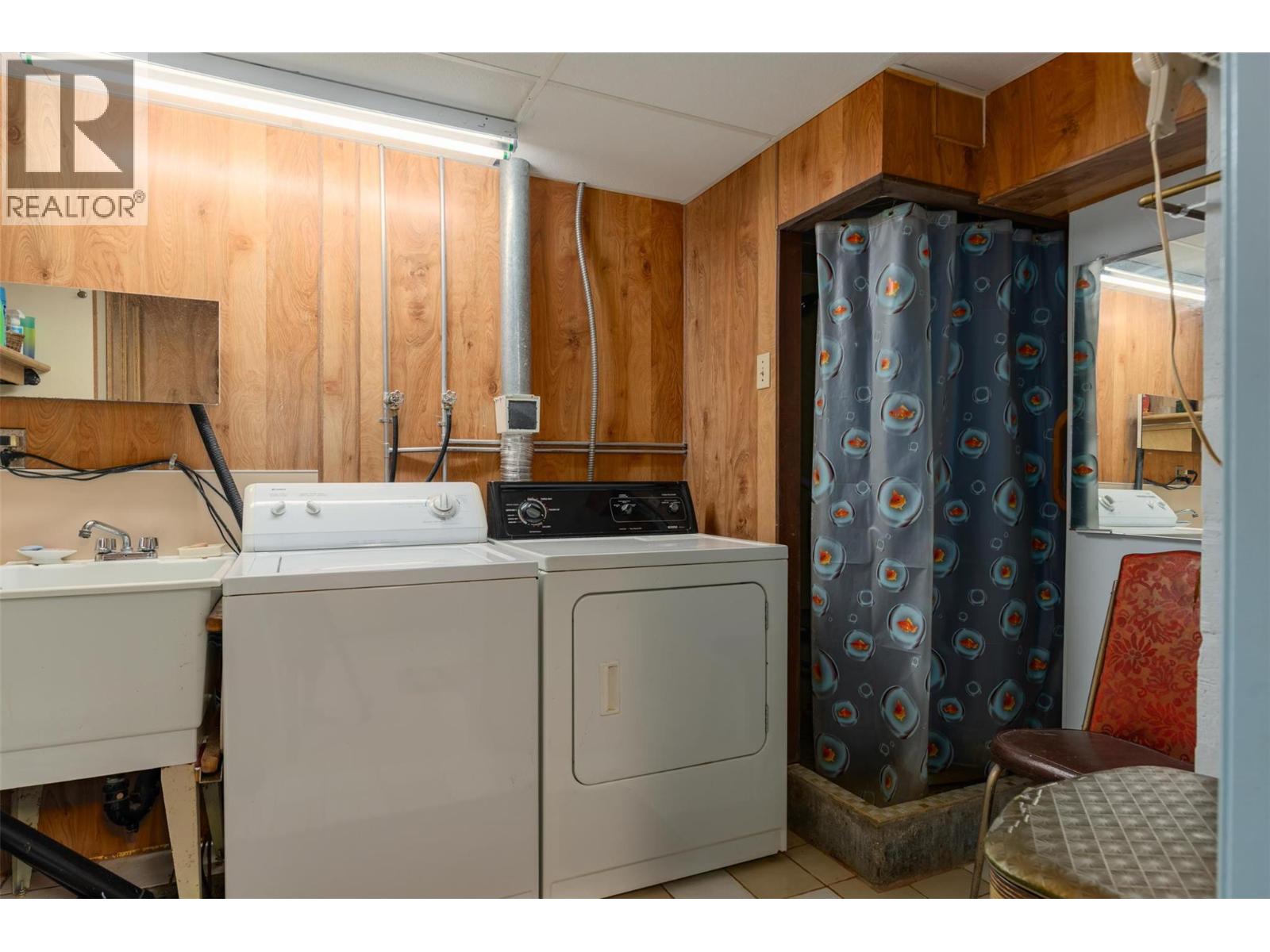 2645 Shoreacres Road, Castlegar