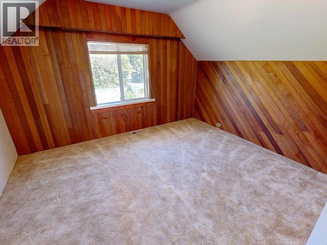 5438 LABURNUM AVE, Powell River