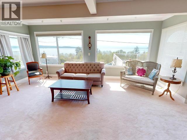 5438 LABURNUM AVE, Powell River