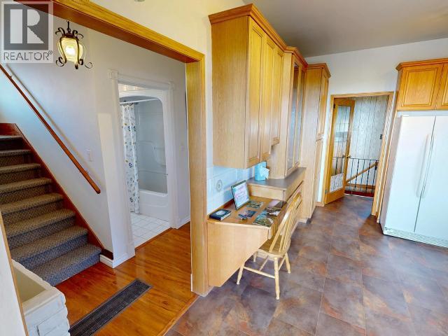 5438 LABURNUM AVE, Powell River