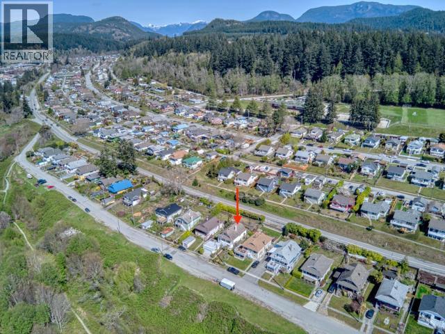5438 LABURNUM AVE, Powell River