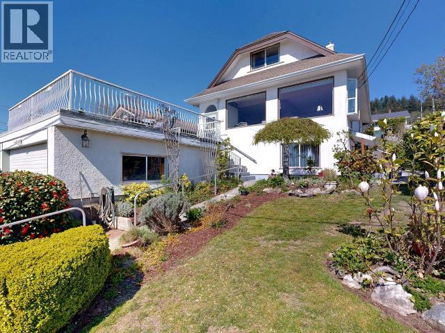 5438 LABURNUM AVE, Powell River