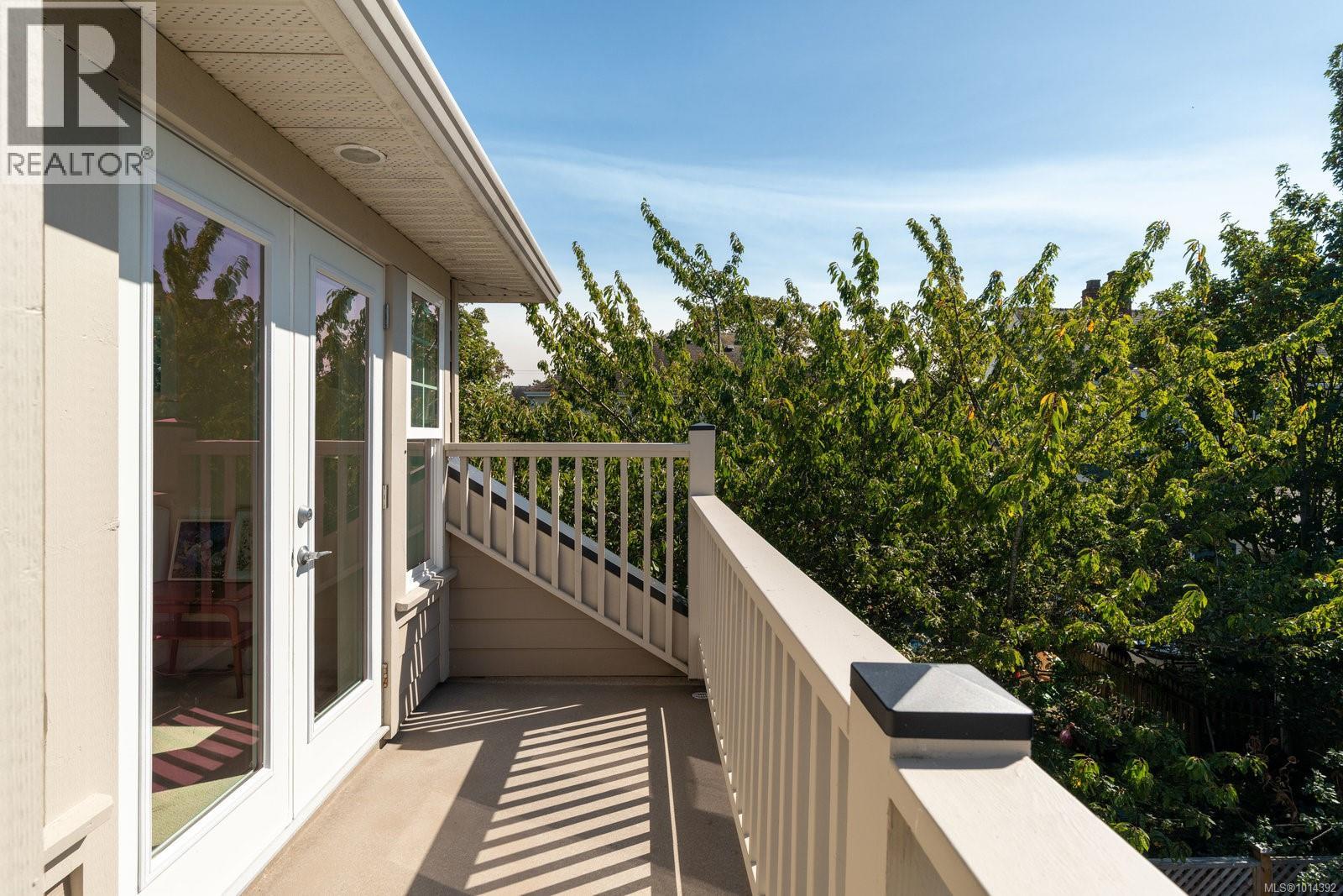 3 555 Niagara Street, Victoria