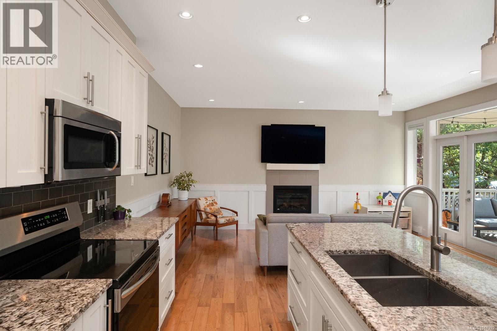 3 555 Niagara Street, Victoria