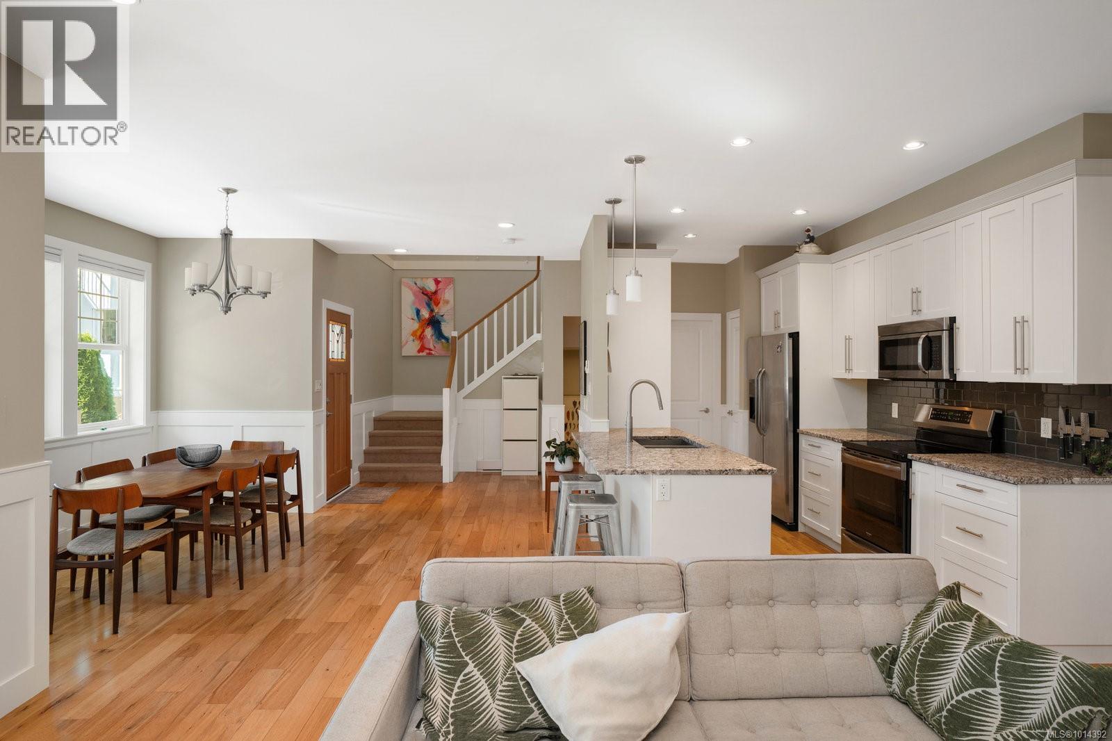 3 555 Niagara Street, Victoria
