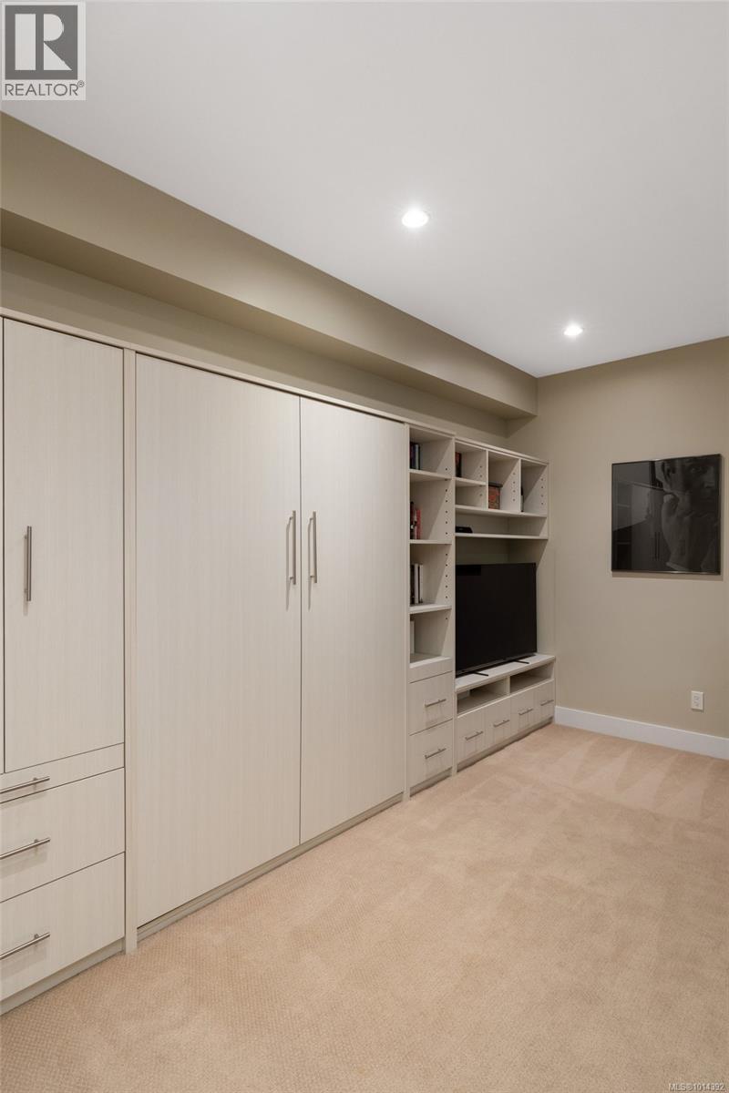 3 555 Niagara Street, Victoria