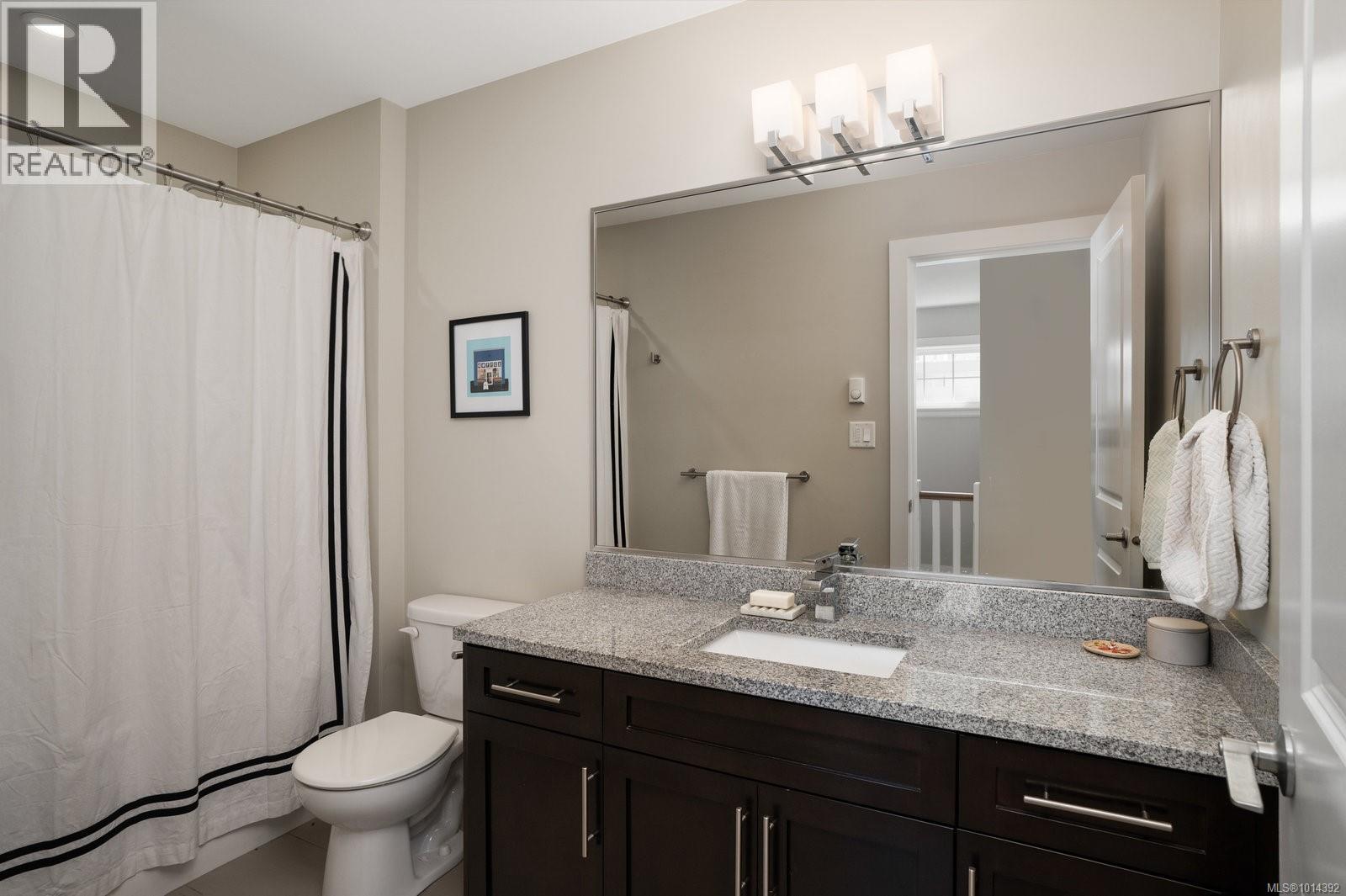 3 555 Niagara Street, Victoria