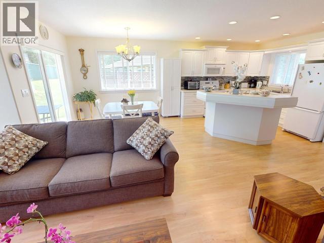 16-4897 ONTARIO AVE, Powell River