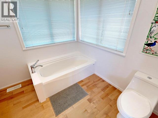 4062 ALGERINE PLACE, Powell River