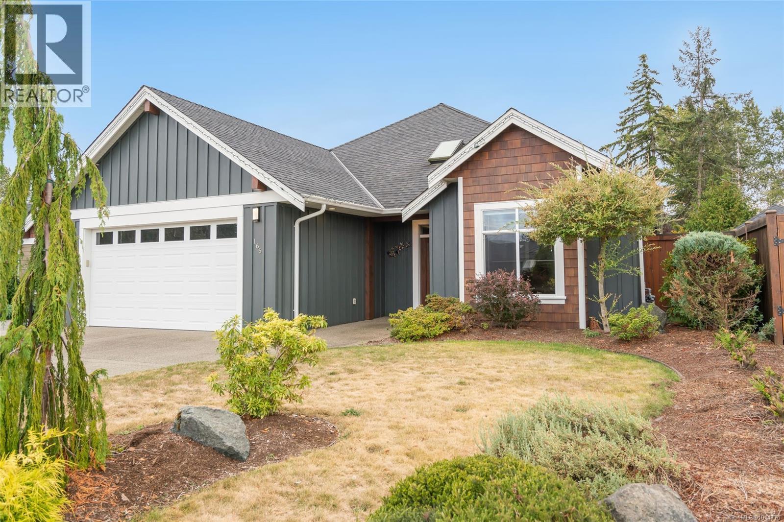 166 Skylark Ave, Parksville