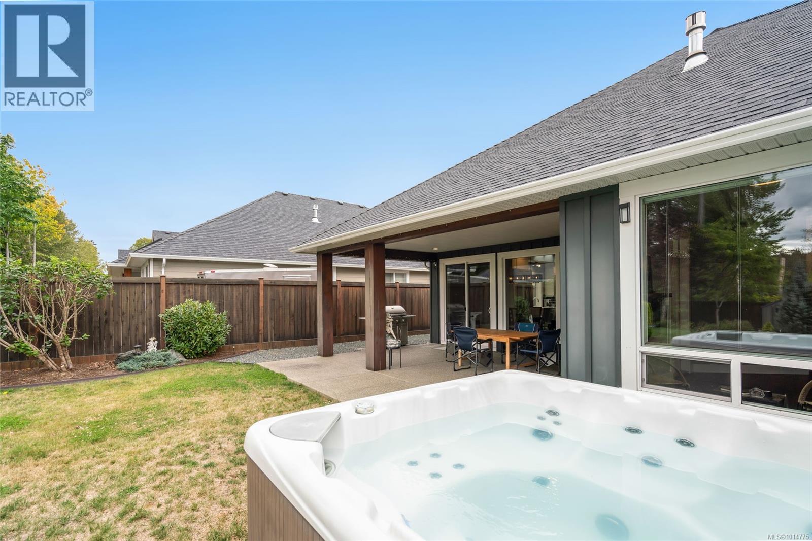 166 Skylark Ave, Parksville