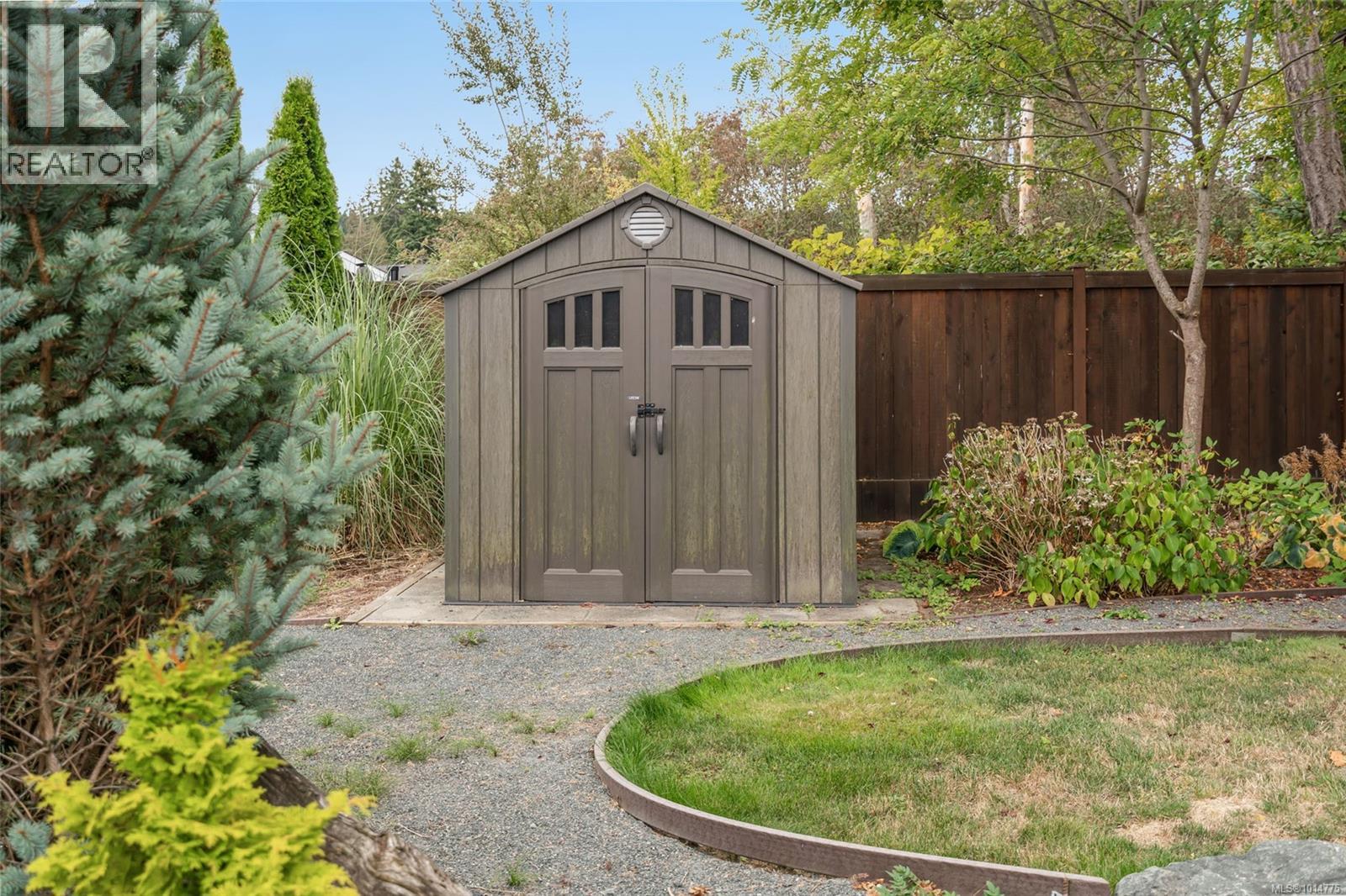 166 Skylark Ave, Parksville