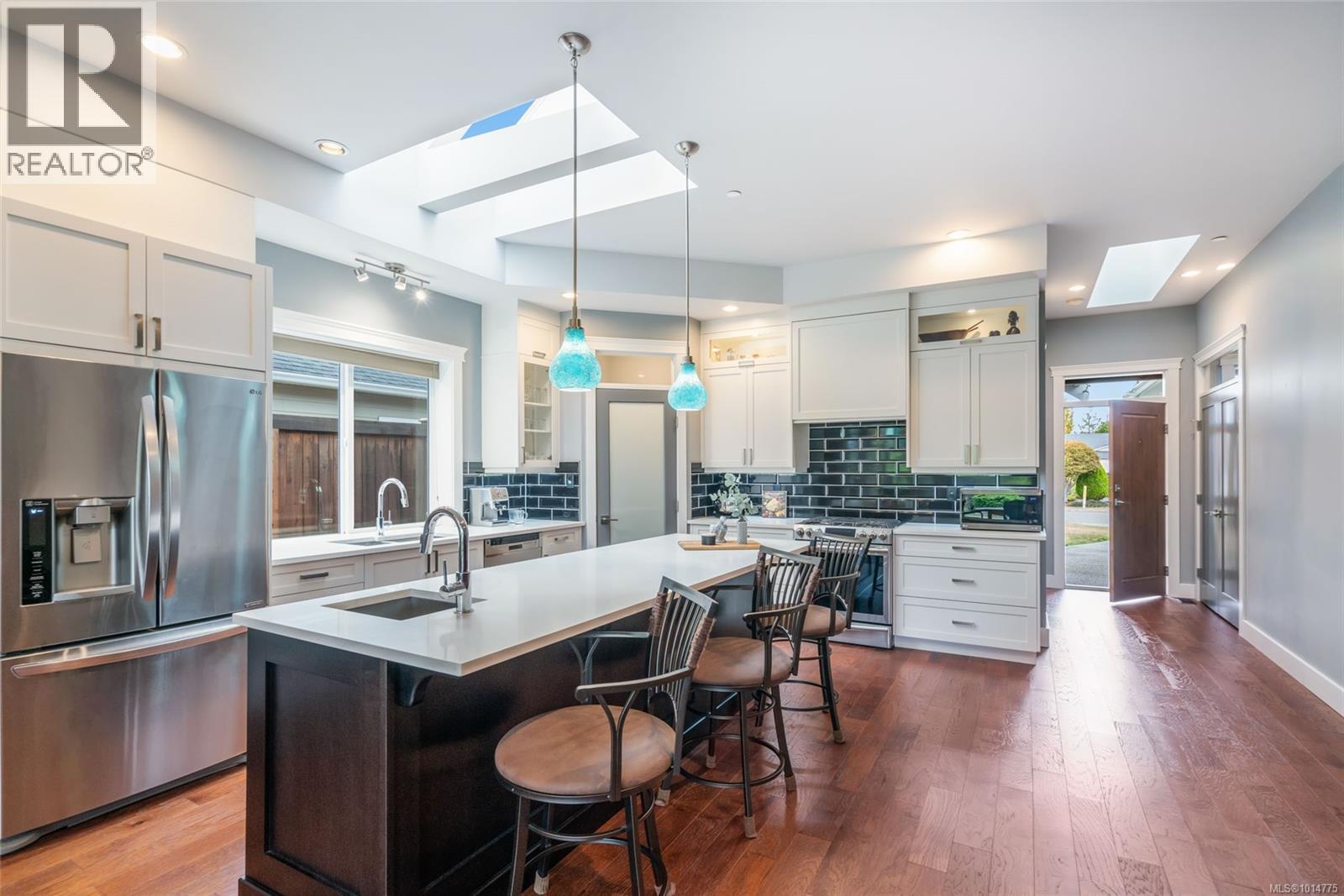 166 Skylark Ave, Parksville