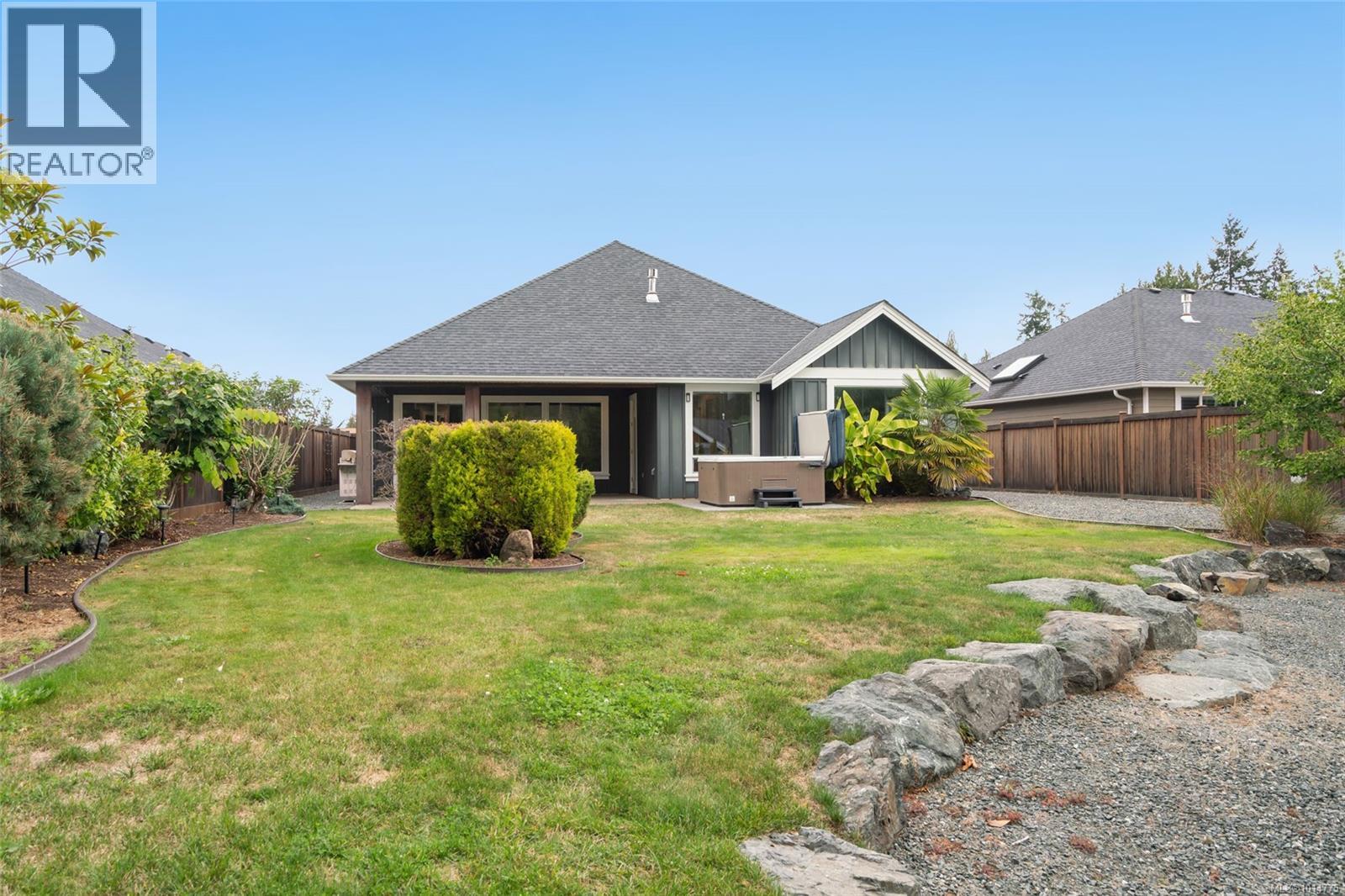 166 Skylark Ave, Parksville