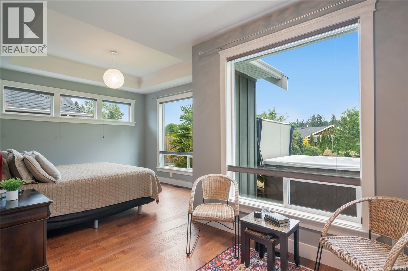 166 Skylark Ave, Parksville