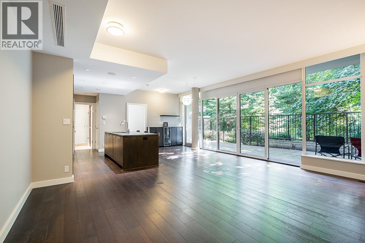 101 988 KEITH ROAD, West Vancouver
