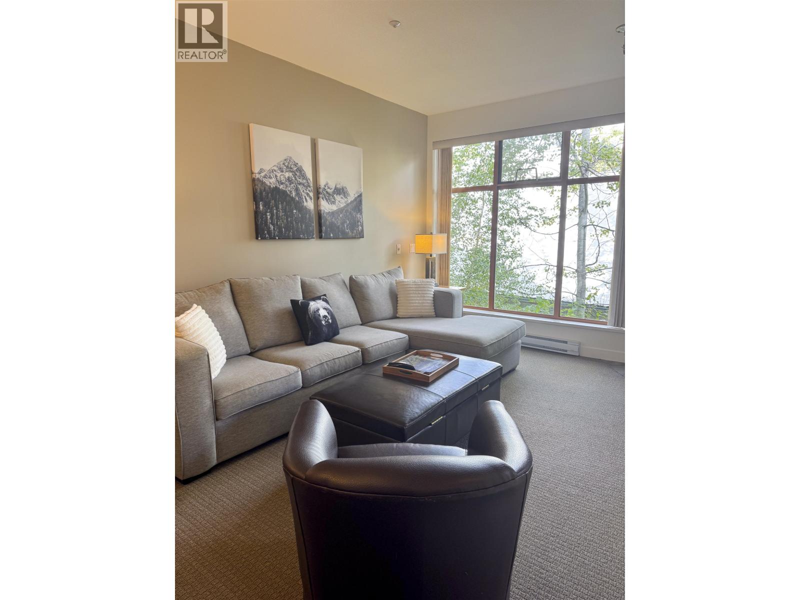 House in Whistler - Image 14