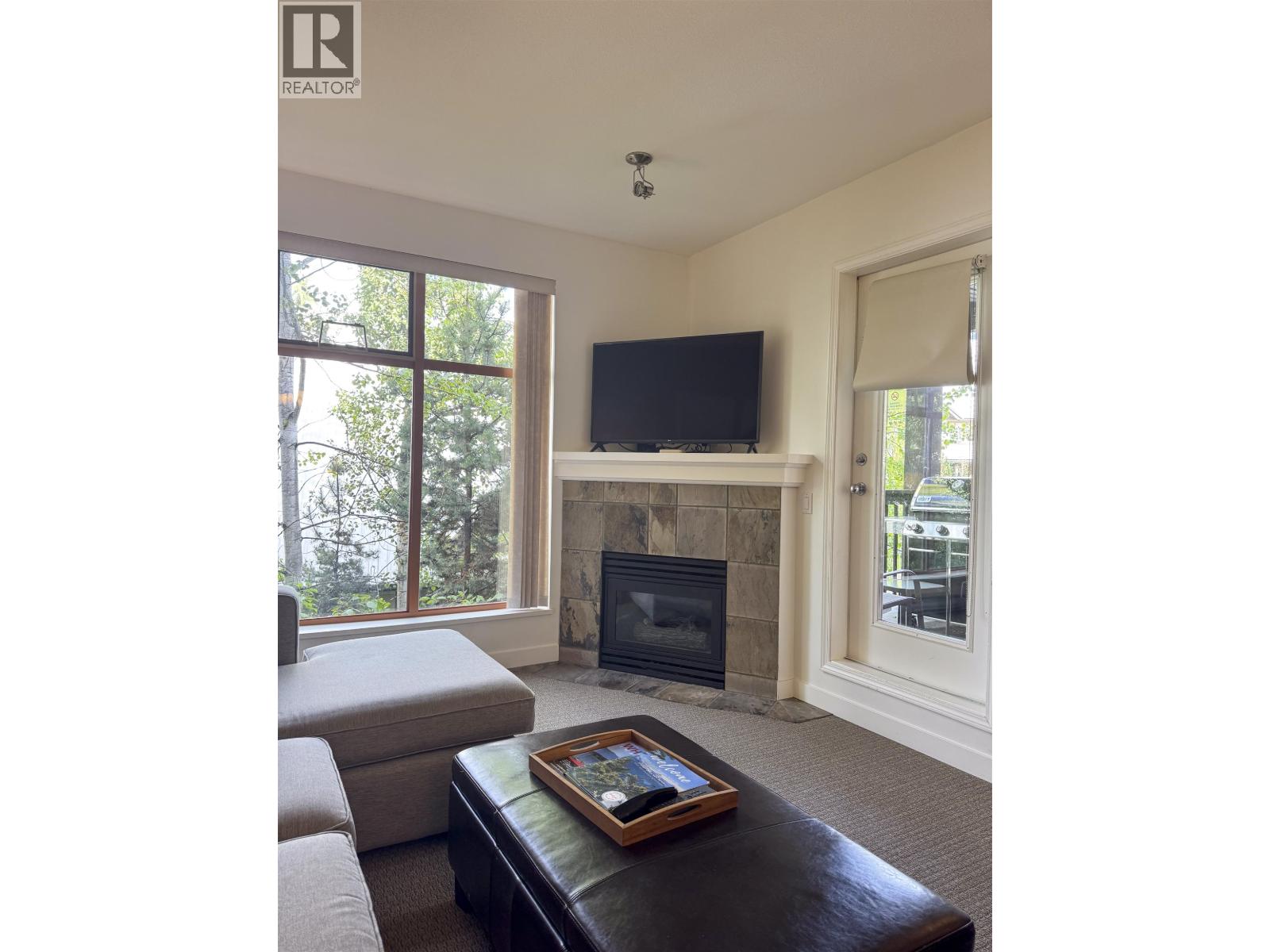 House in Whistler - Image 15