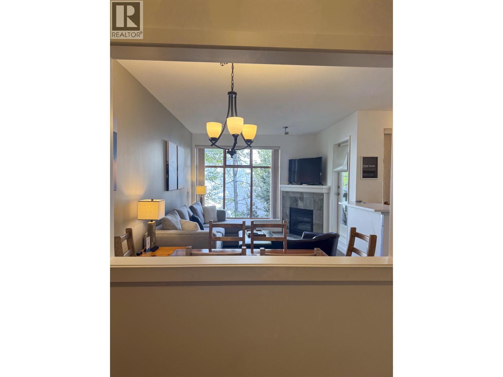 House in Whistler - Image 7