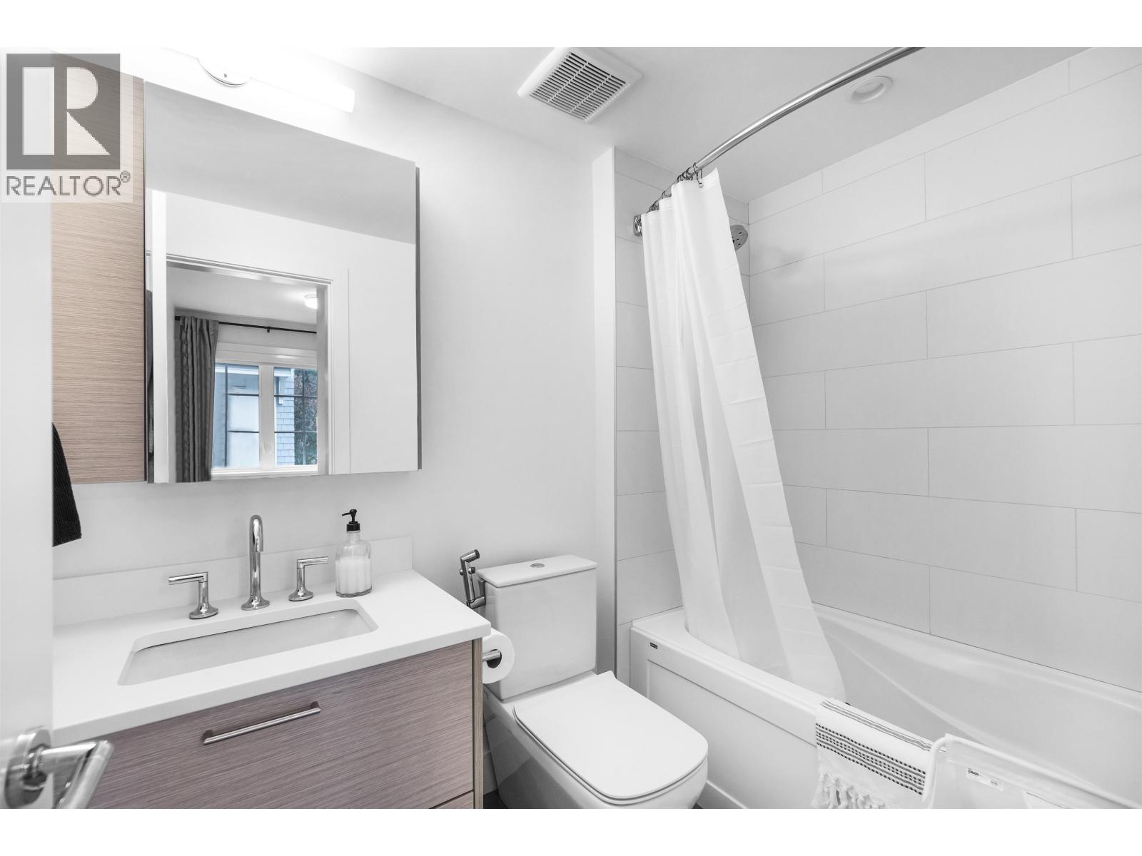 5 1133 RIDGEWOOD DRIVE, North Vancouver