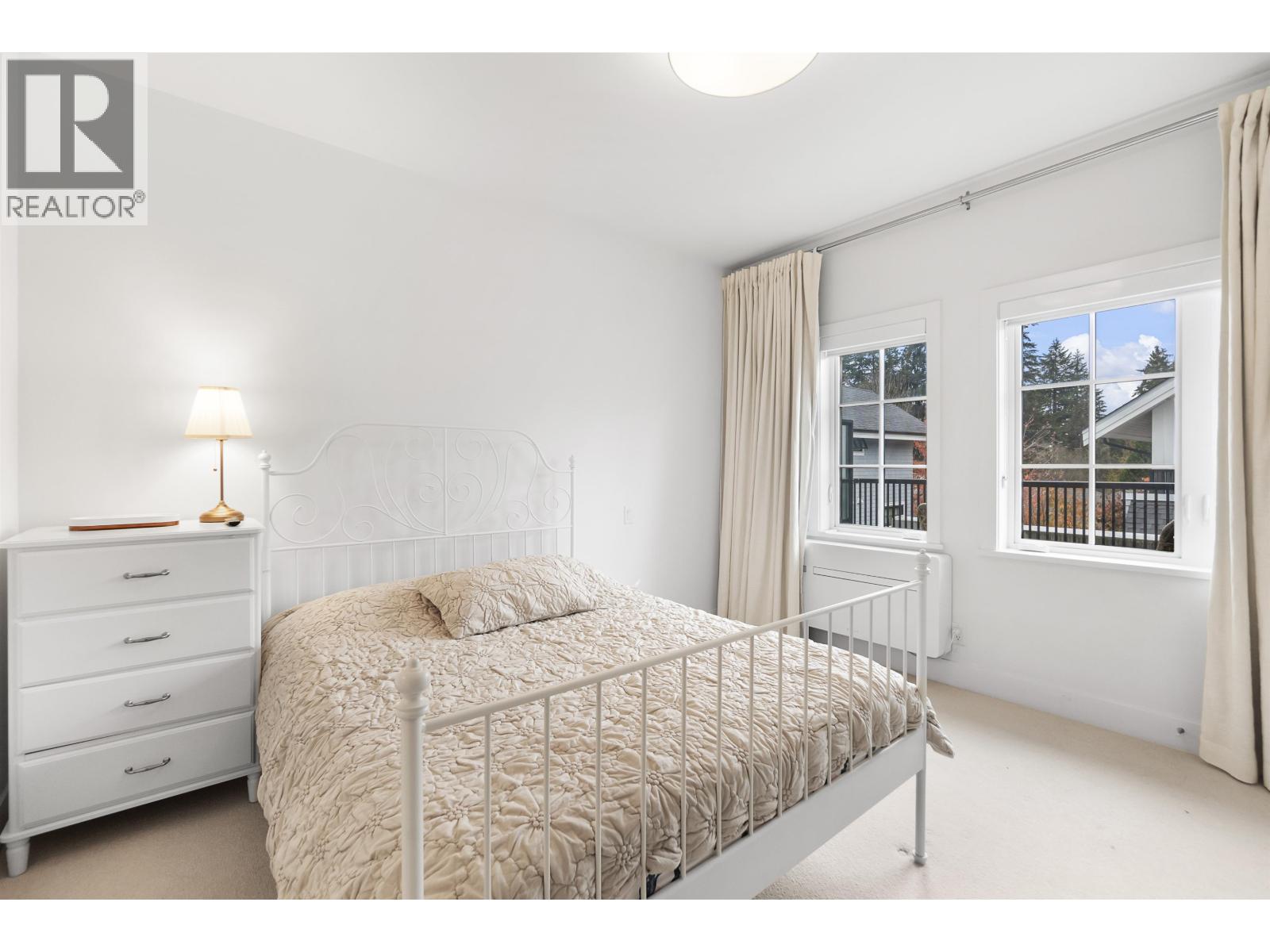 5 1133 RIDGEWOOD DRIVE, North Vancouver
