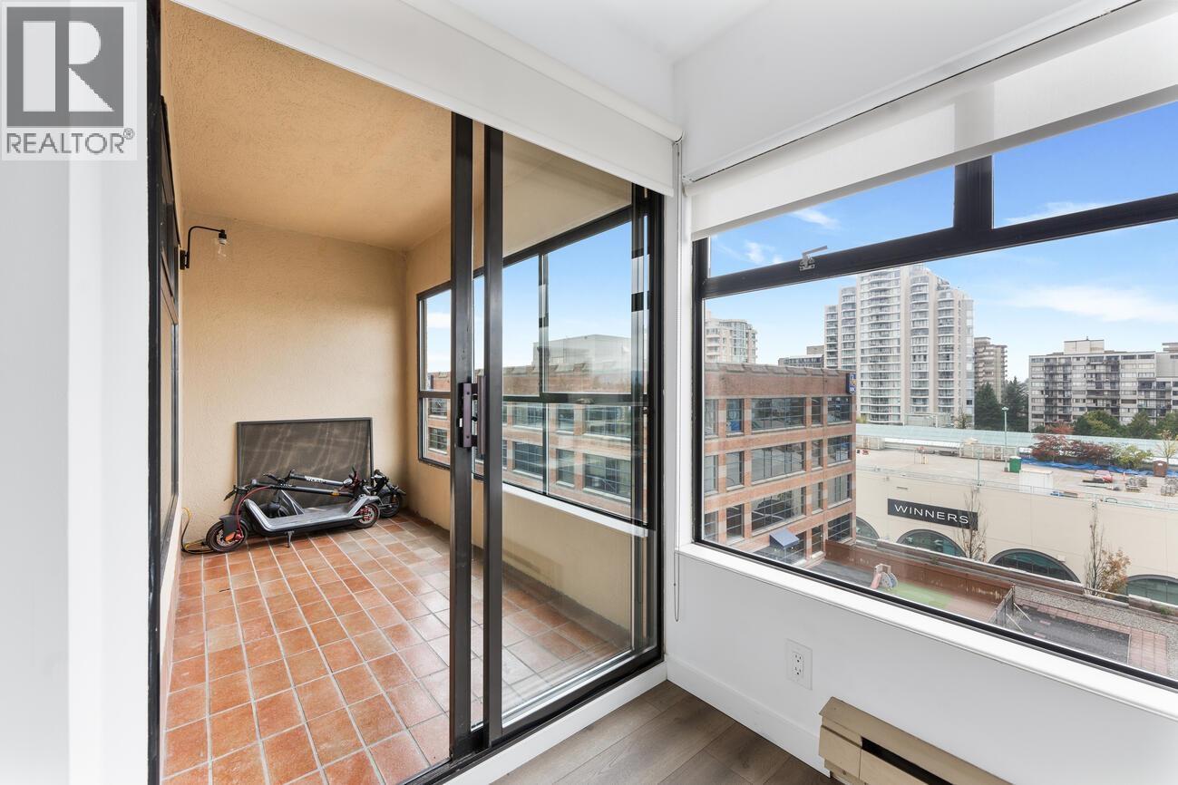803 615 BELMONT STREET, New Westminster