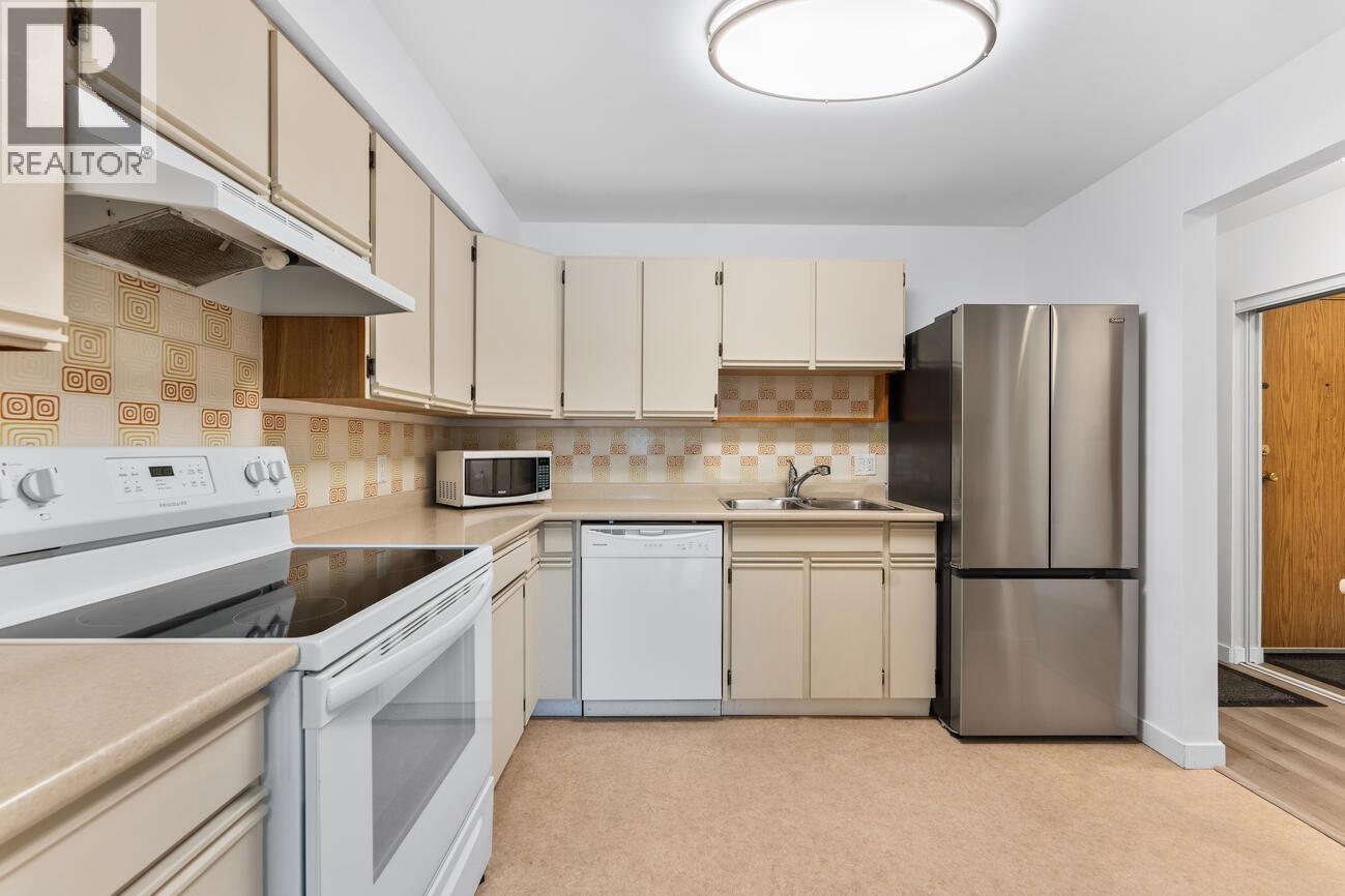803 615 BELMONT STREET, New Westminster