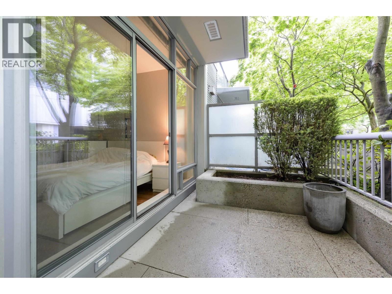 128 DUNSMUIR STREET, Vancouver