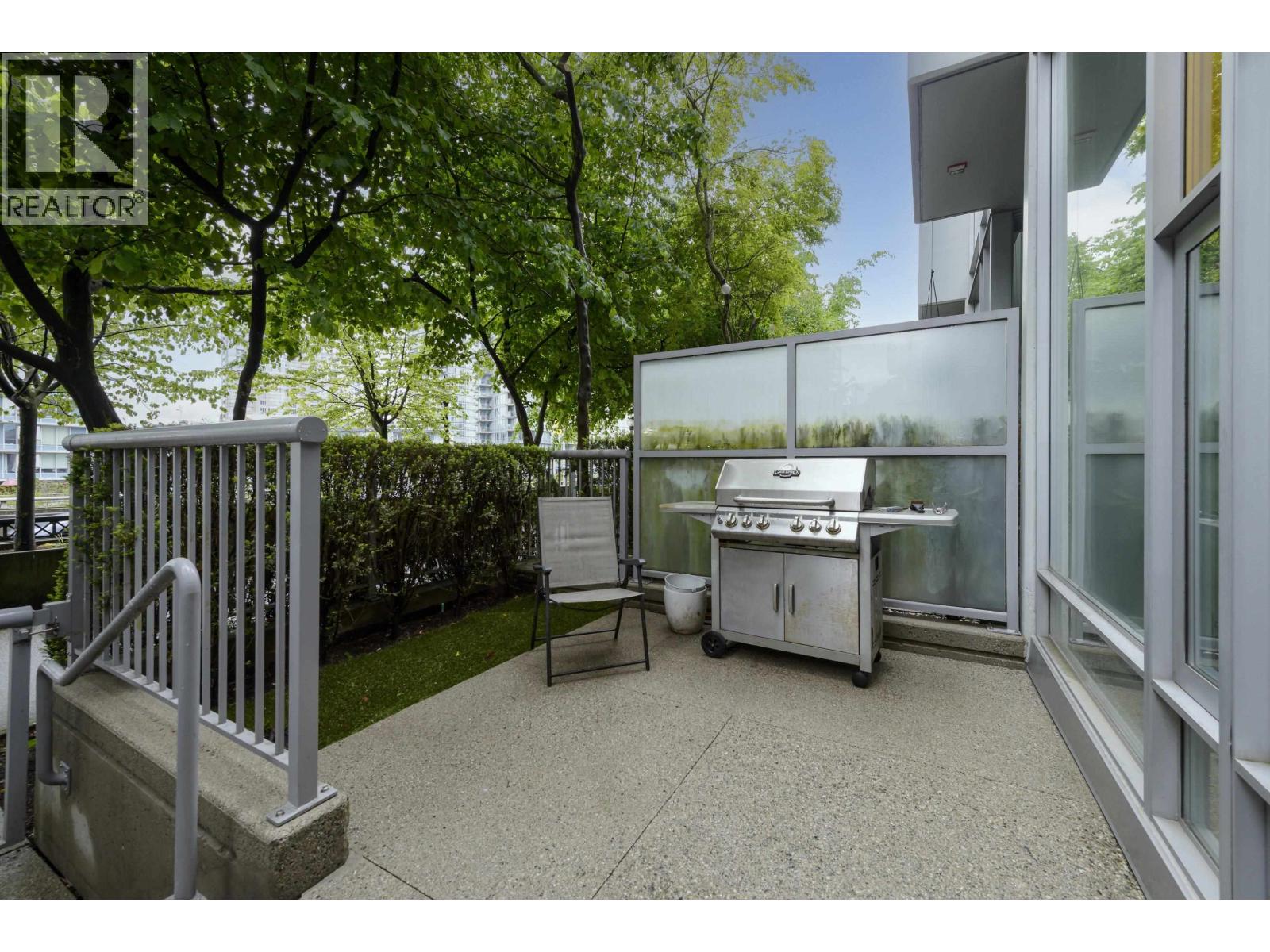 128 DUNSMUIR STREET, Vancouver