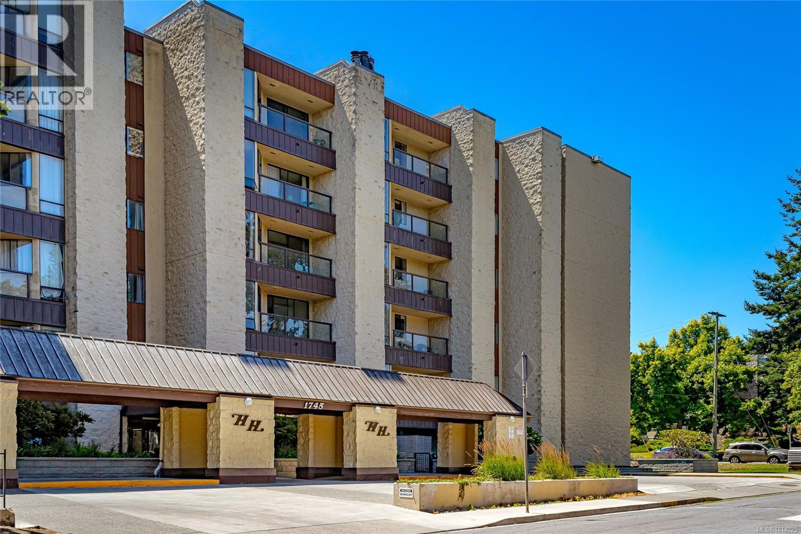 511 1745 Leighton Road, Victoria