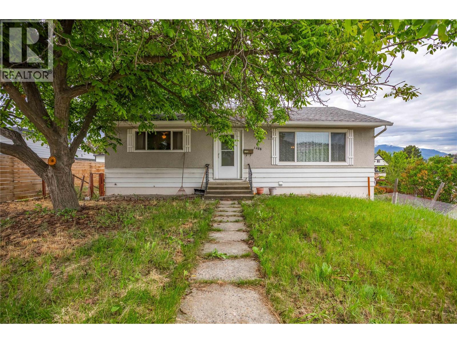 1358 Cherry Crescent East, Kelowna