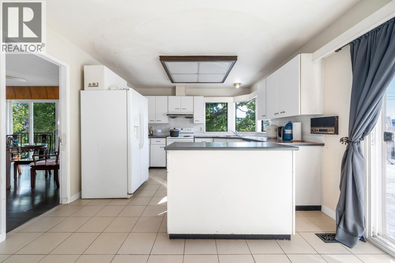 4325 MAHON AVENUE, Burnaby