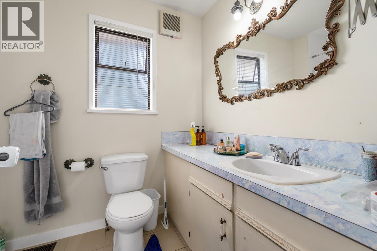 4325 MAHON AVENUE, Burnaby