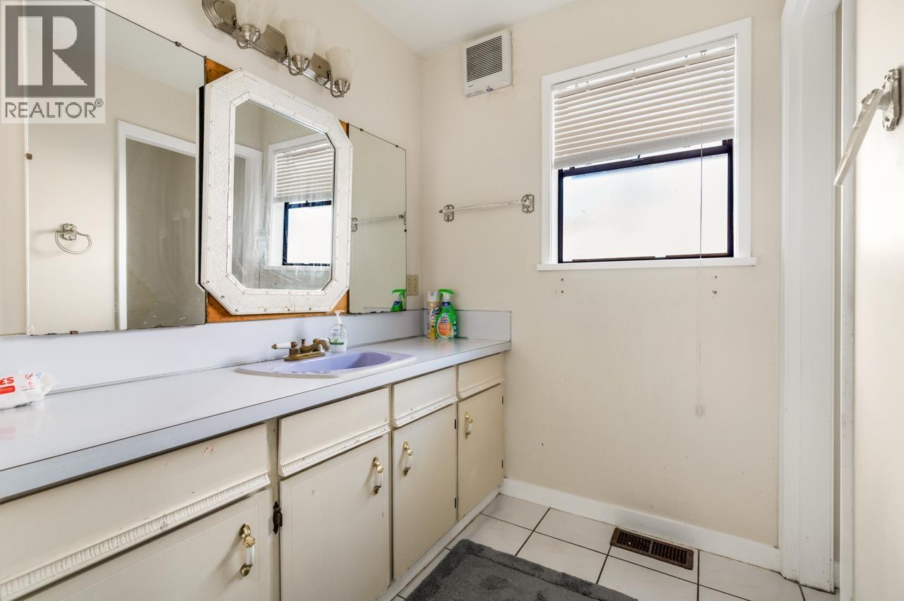 4325 MAHON AVENUE, Burnaby