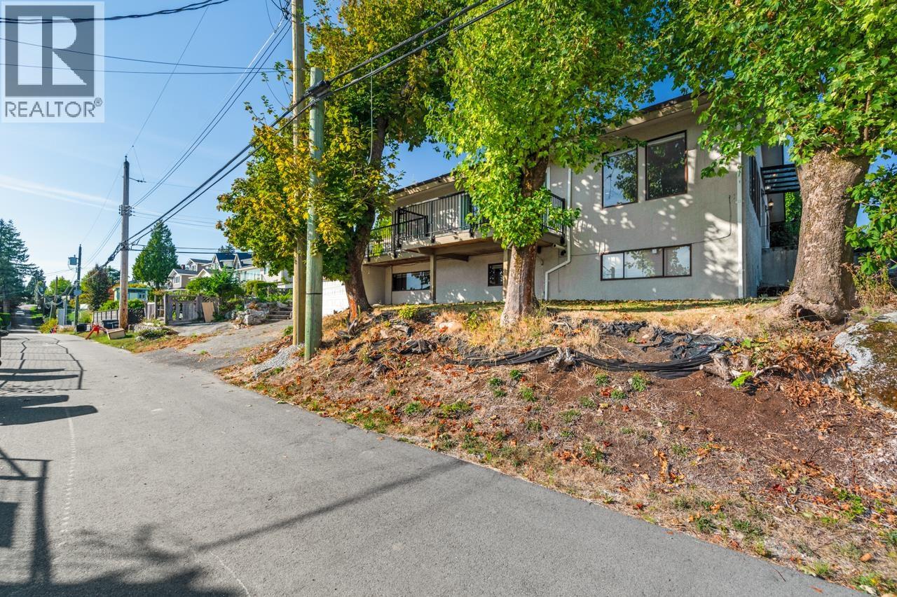 4325 MAHON AVENUE, Burnaby