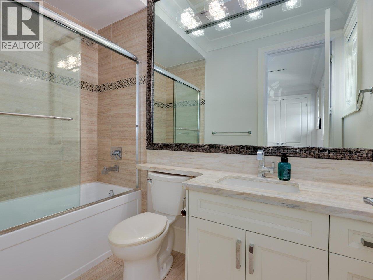 5064 FENTON Drive, Delta