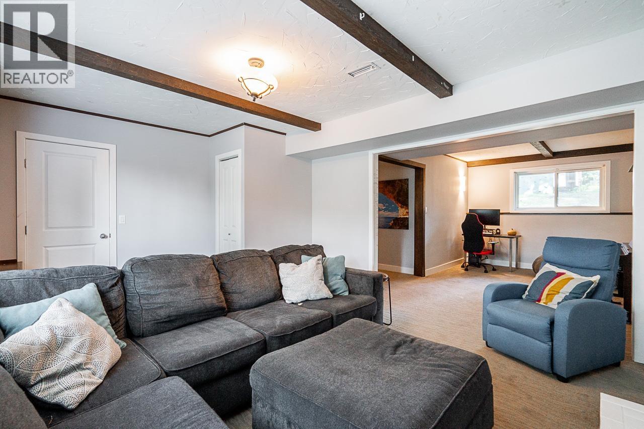 101 COLLEGE PARK WAY, Port Moody