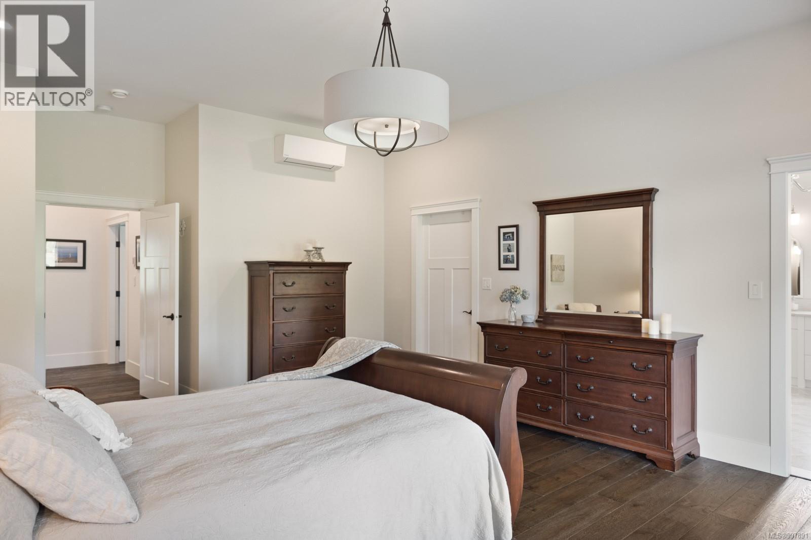 8757/8761 Oyster River Way, Black Creek