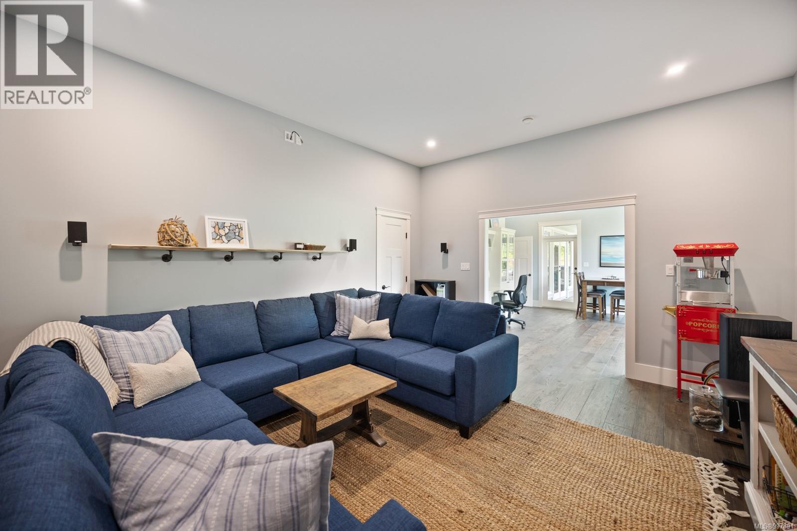 8757/8761 Oyster River Way, Black Creek