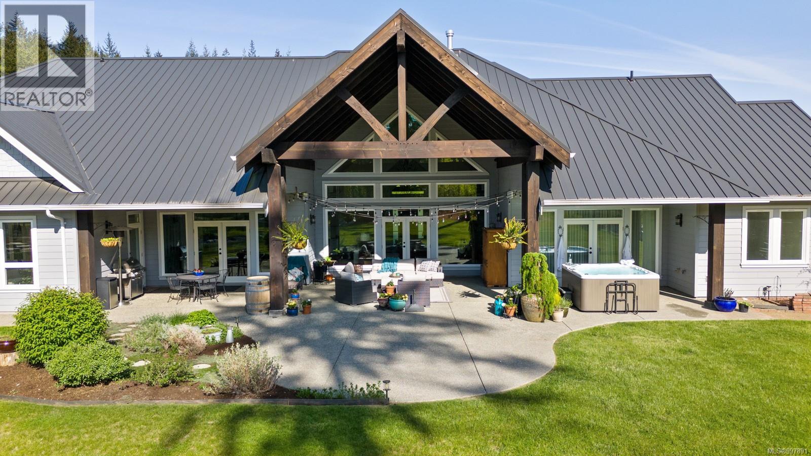 8757/8761 Oyster River Way, Black Creek