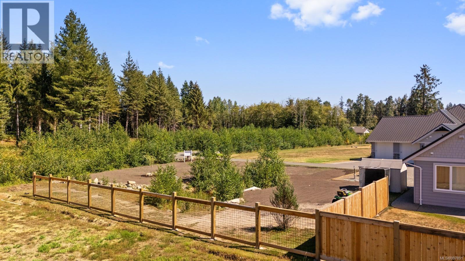8757/8761 Oyster River Way, Black Creek