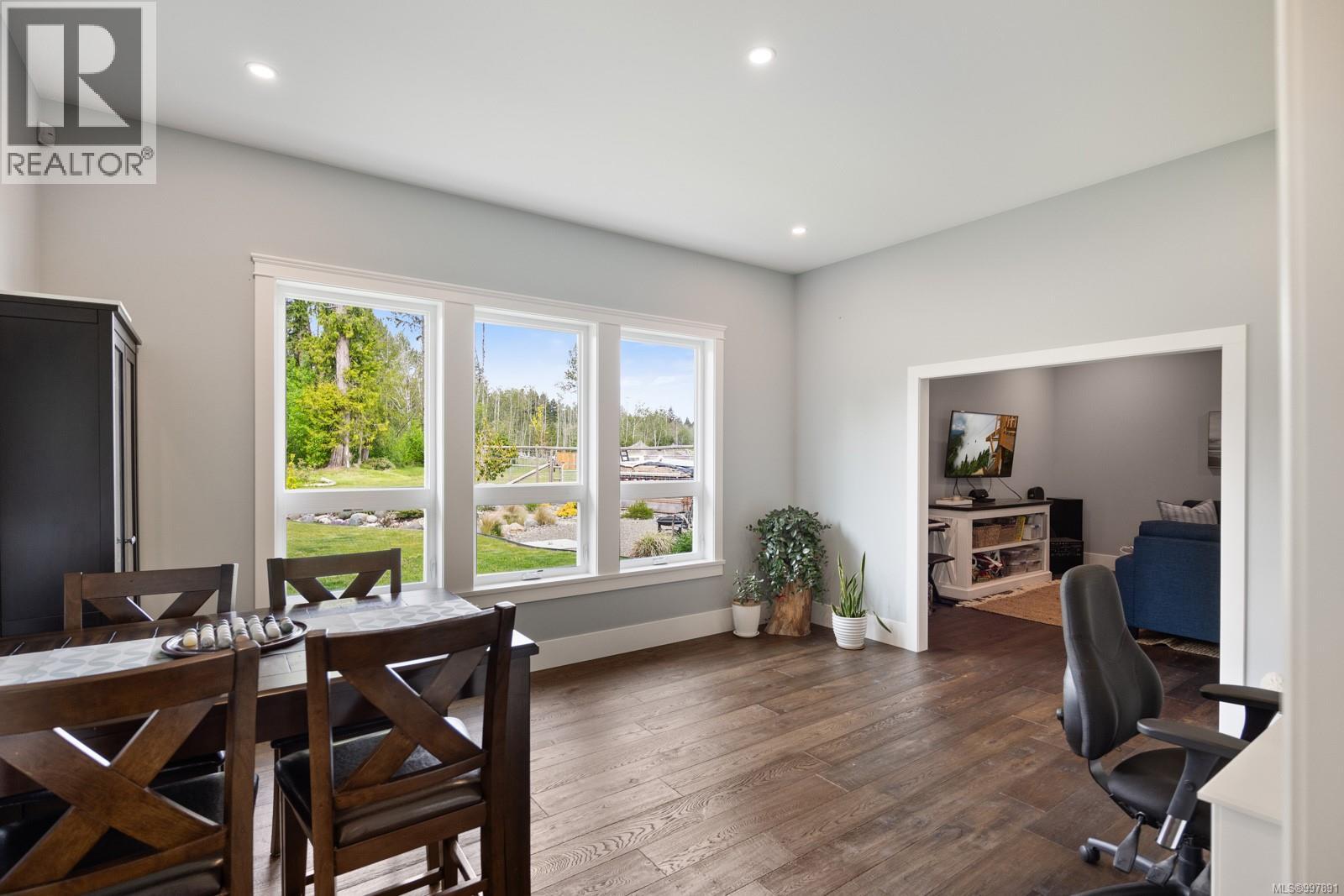 8757/8761 Oyster River Way, Black Creek