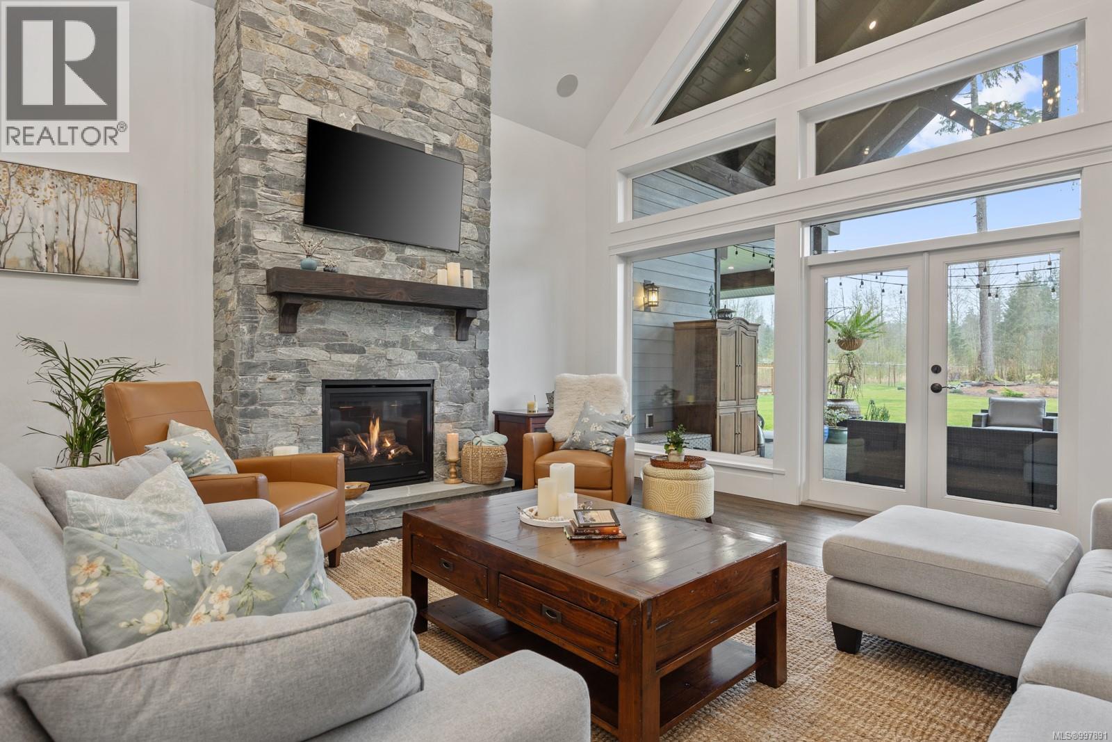 8757/8761 Oyster River Way, Black Creek