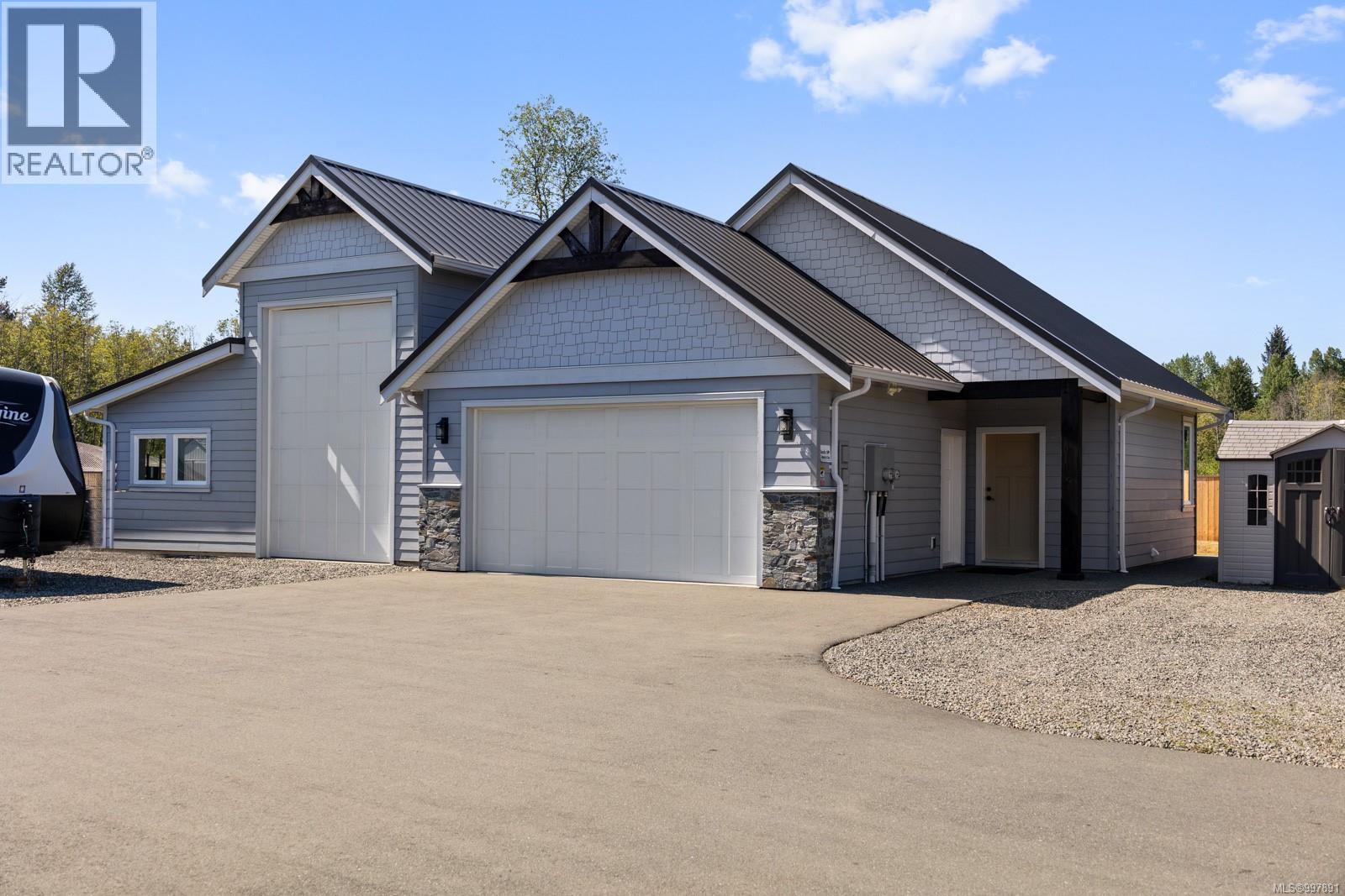 8757/8761 Oyster River Way, Black Creek