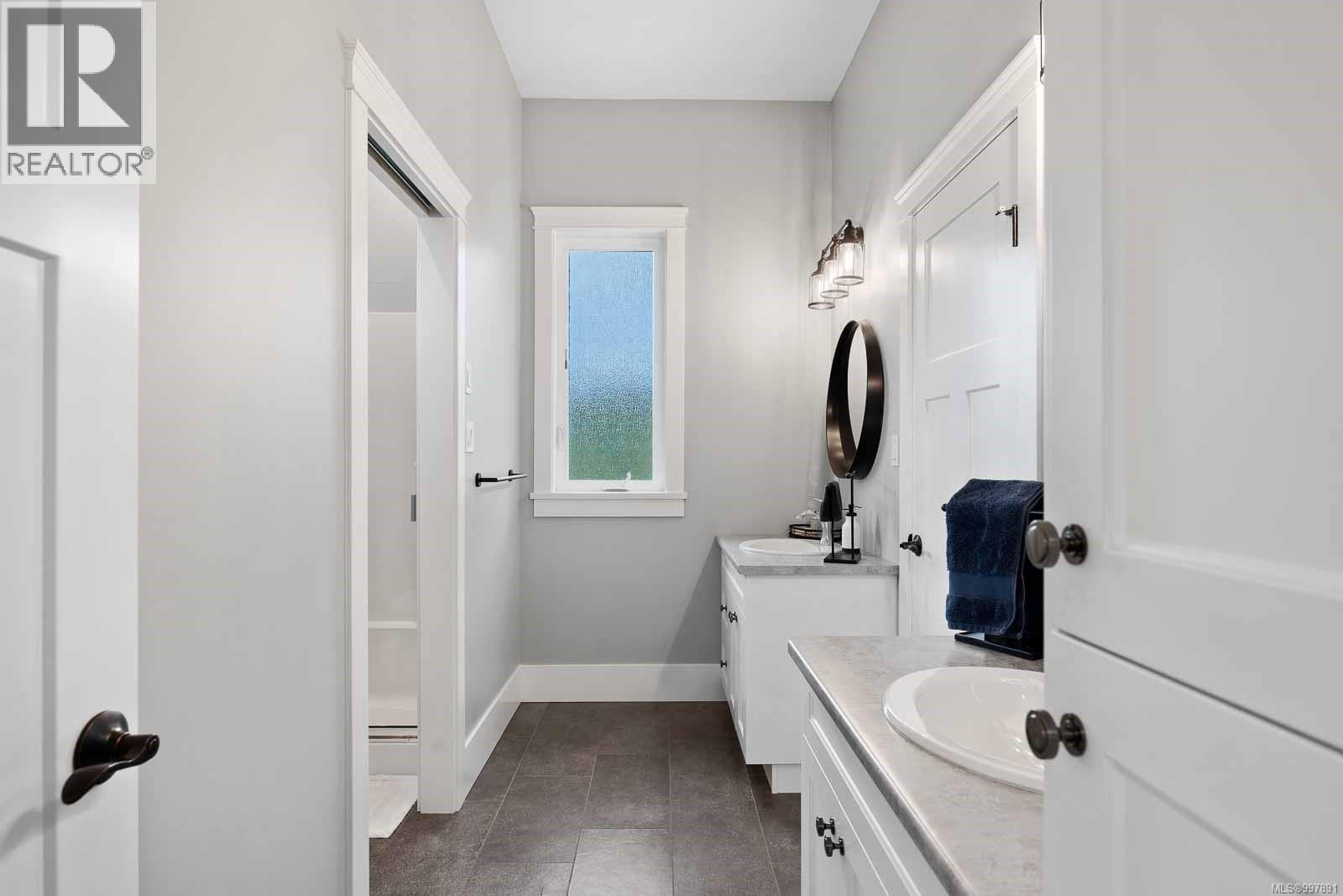 8757/8761 Oyster River Way, Black Creek