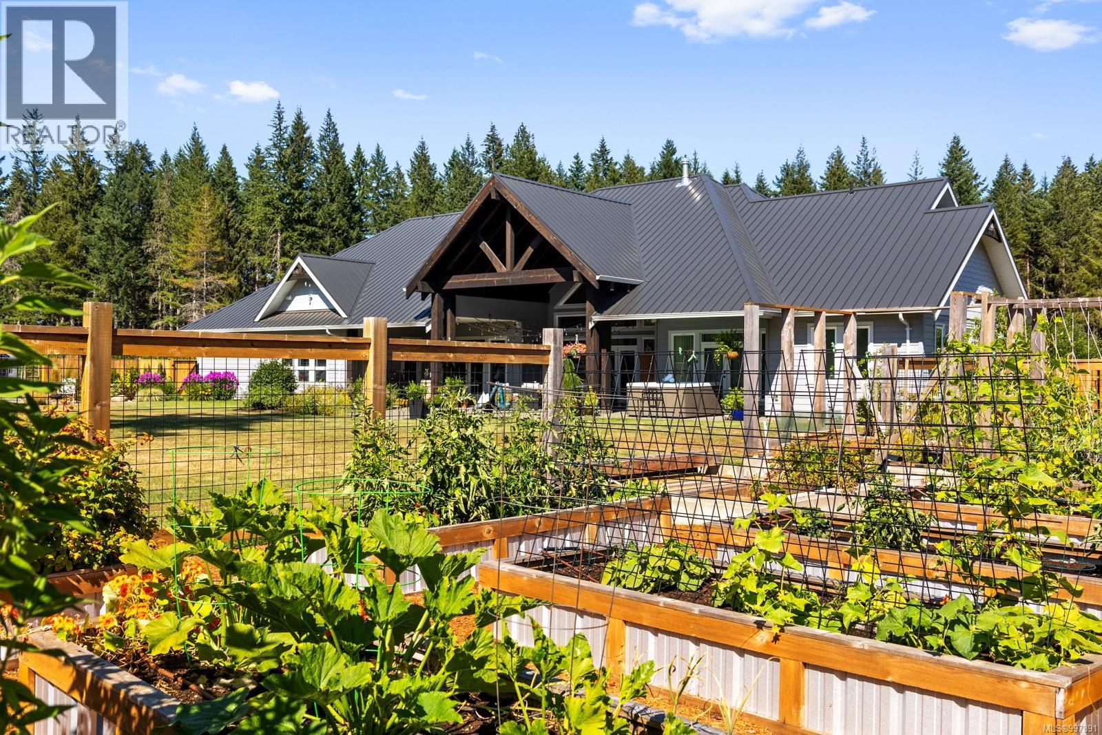8757/8761 Oyster River Way, Black Creek