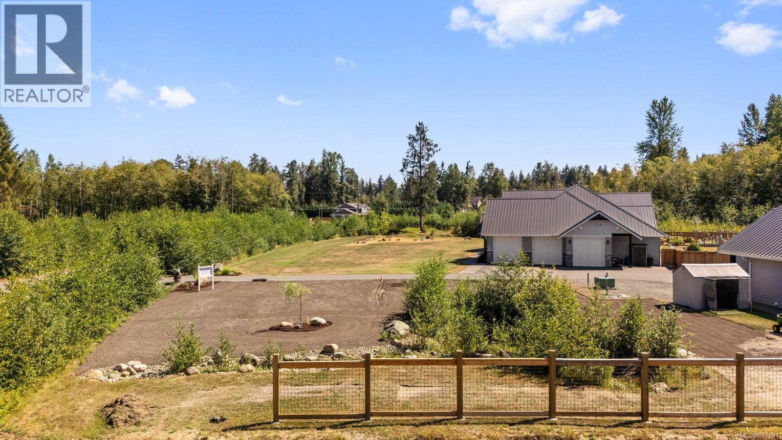 8757/8761 Oyster River Way, Black Creek
